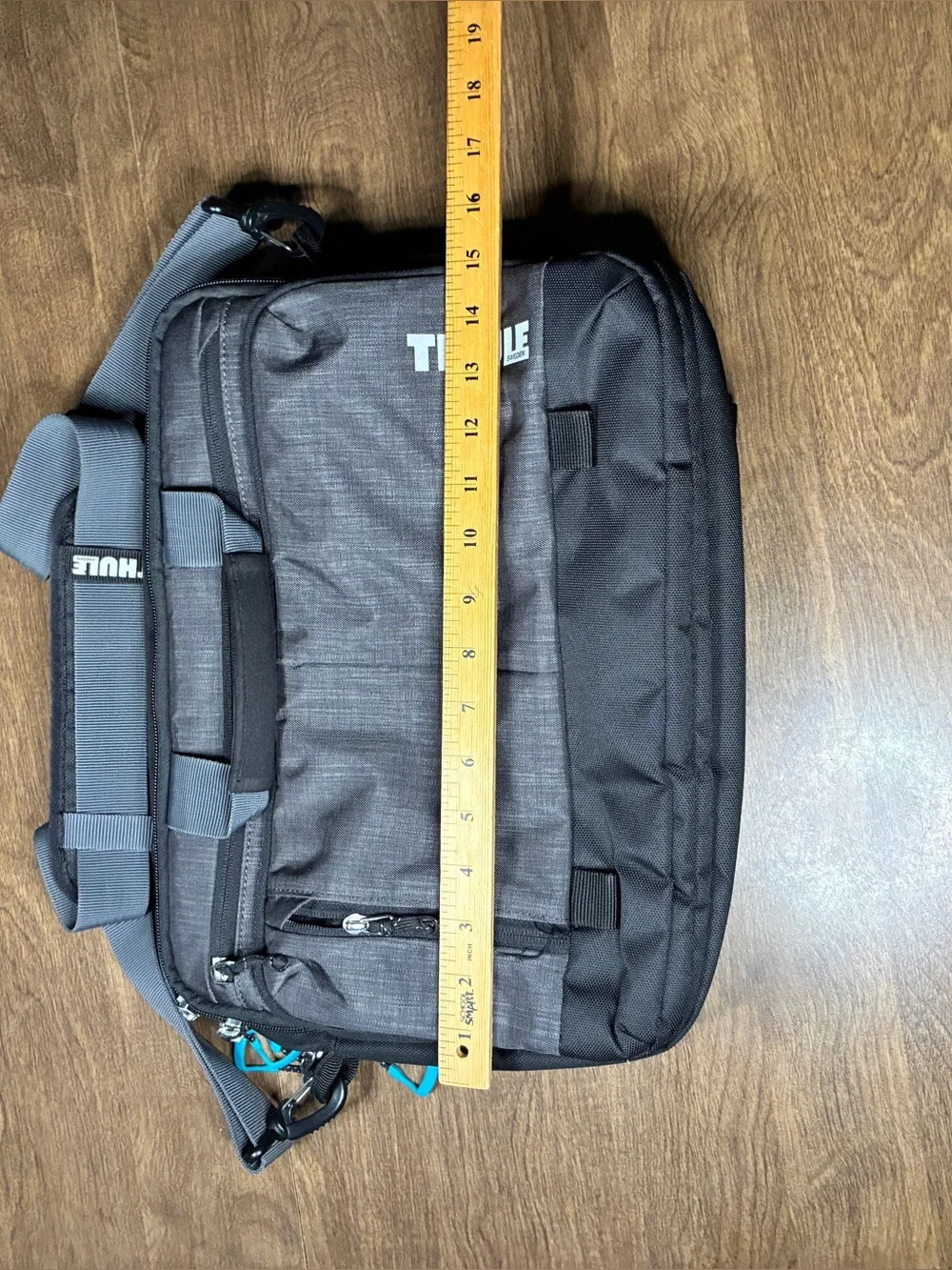Thule Sweden Straven 13 Inch Laptop Macbook Deluxe Bag Gray & Black